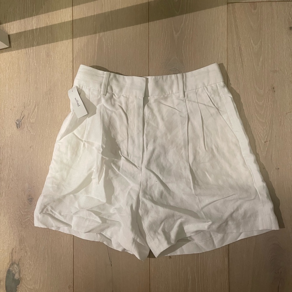 Aritzia effortless linen 5”